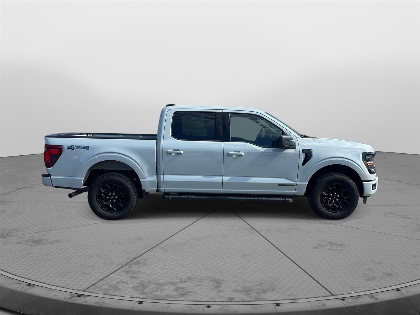 2024 Ford F-150 photo 10 of 45