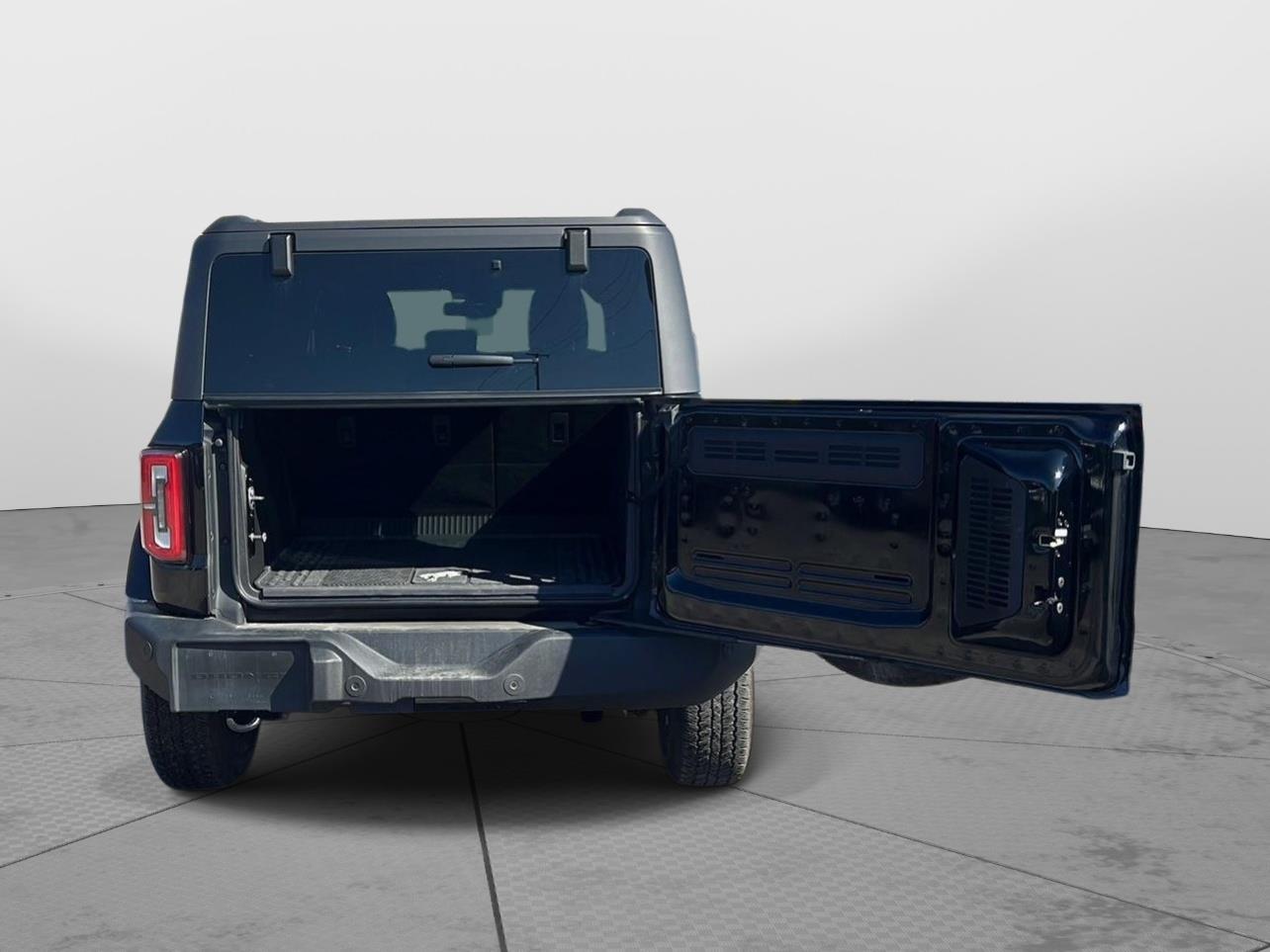 2024 Ford Bronco photo 9 of 46