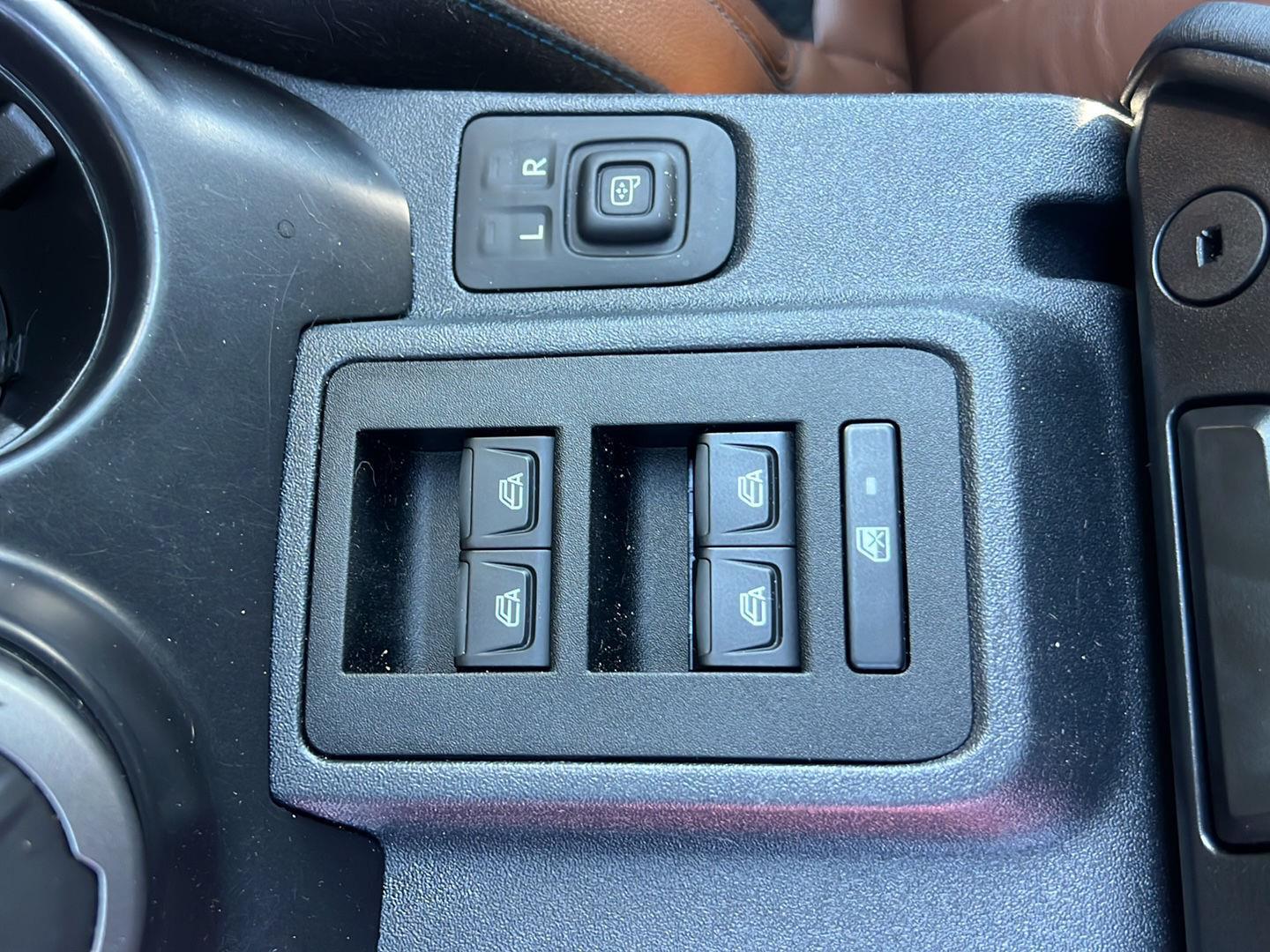 2024 Ford Bronco photo 31 of 46