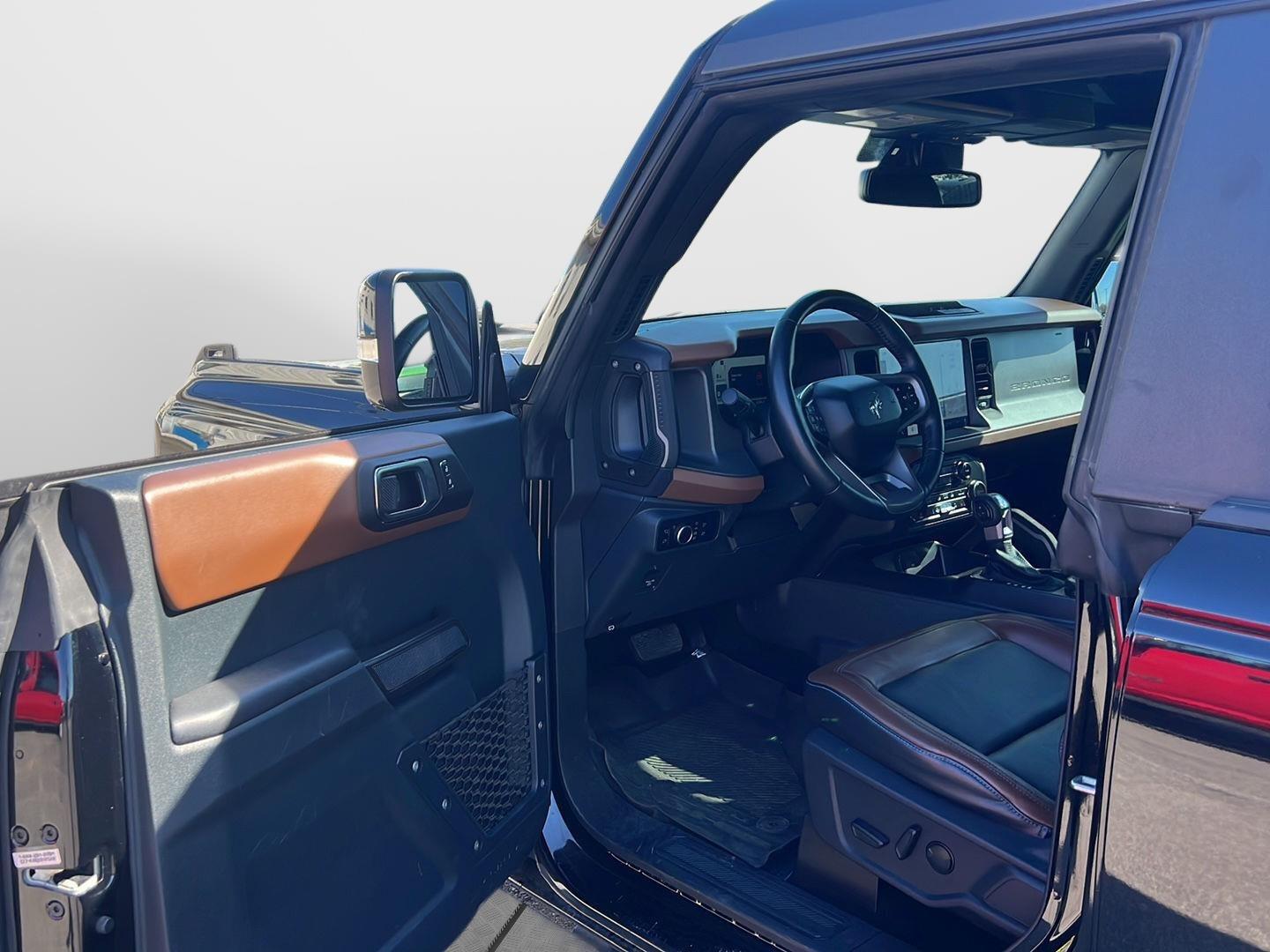 2024 Ford Bronco photo 16 of 46
