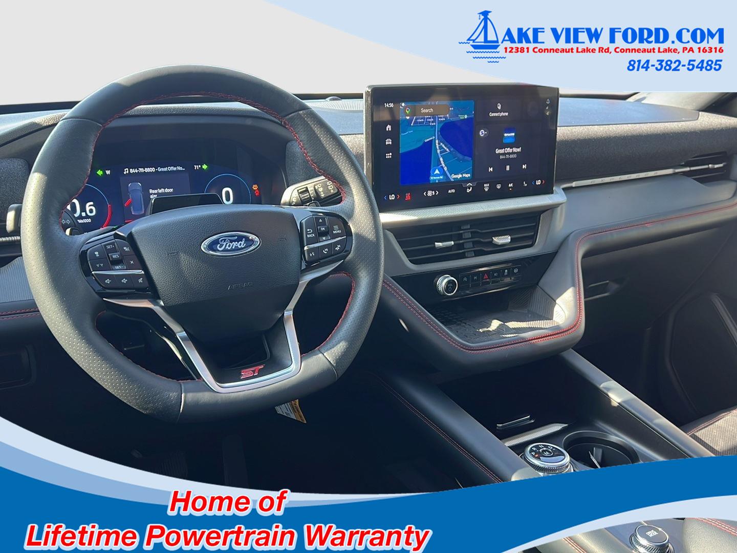2025 Ford Explorer photo 2 of 60