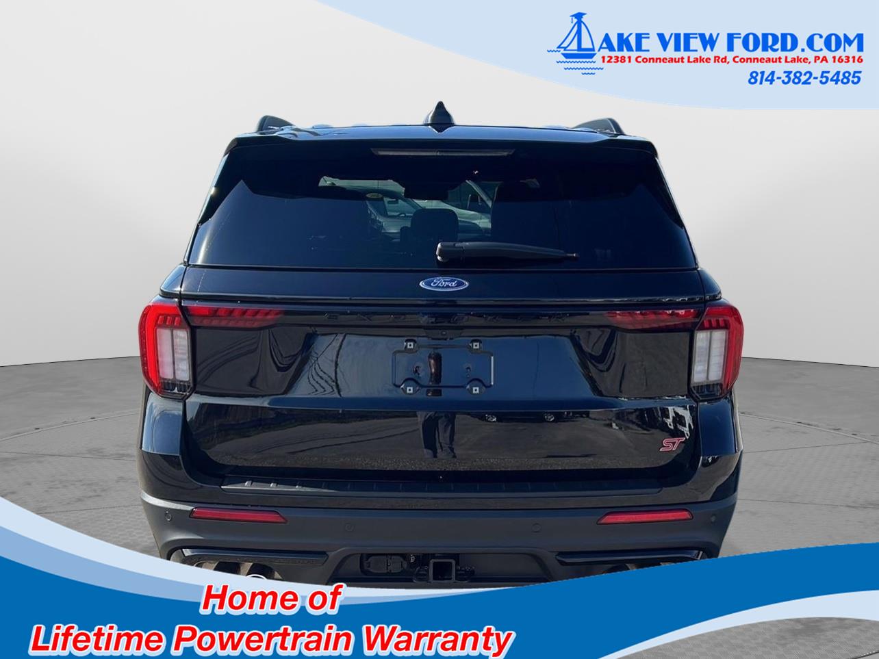 2025 Ford Explorer photo 8 of 60
