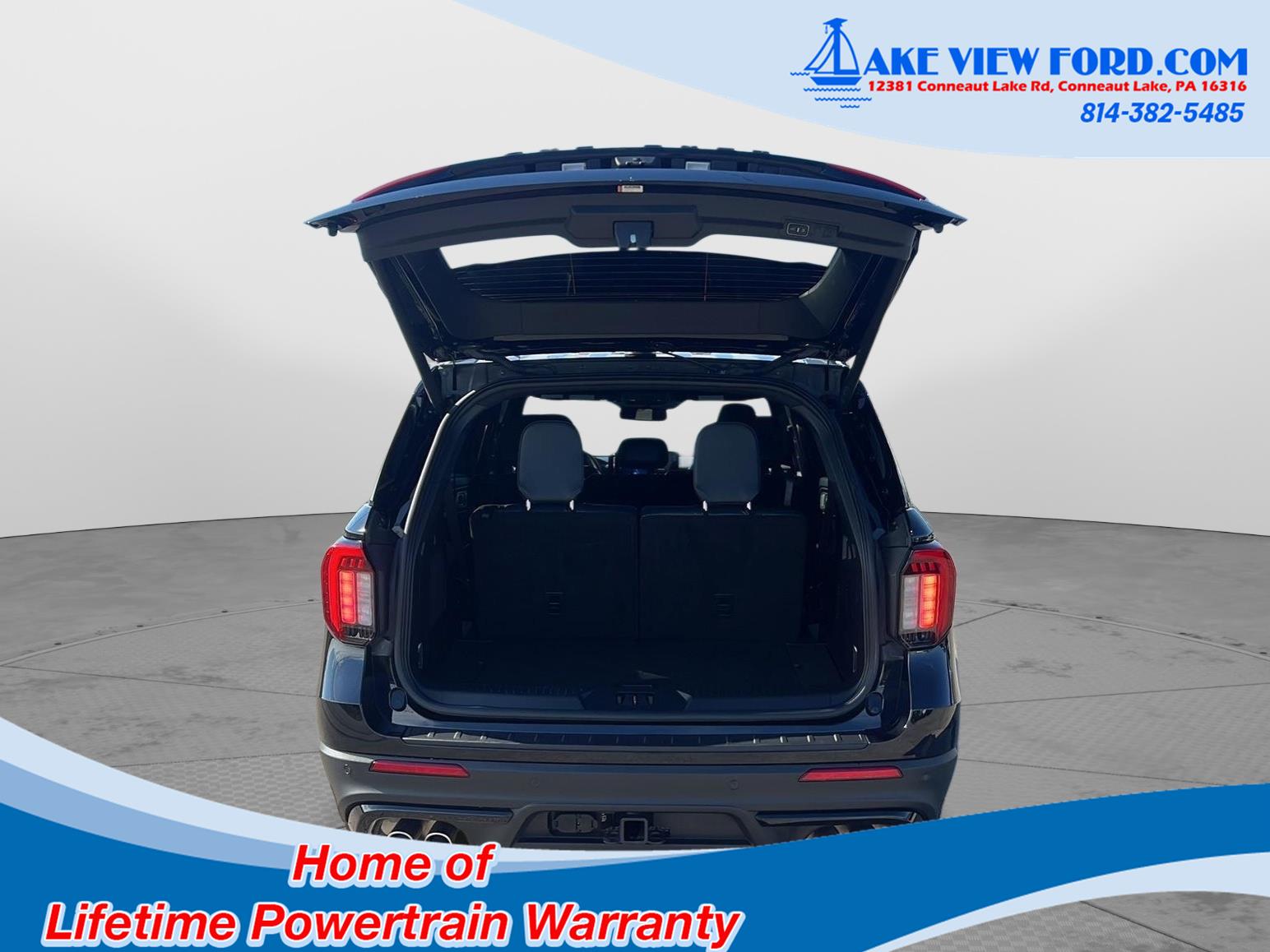 2025 Ford Explorer photo 12 of 60