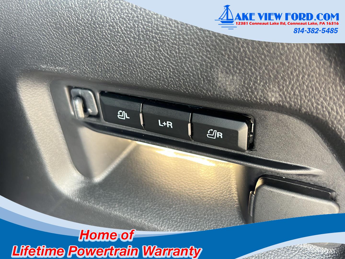2025 Ford Explorer photo 16 of 60