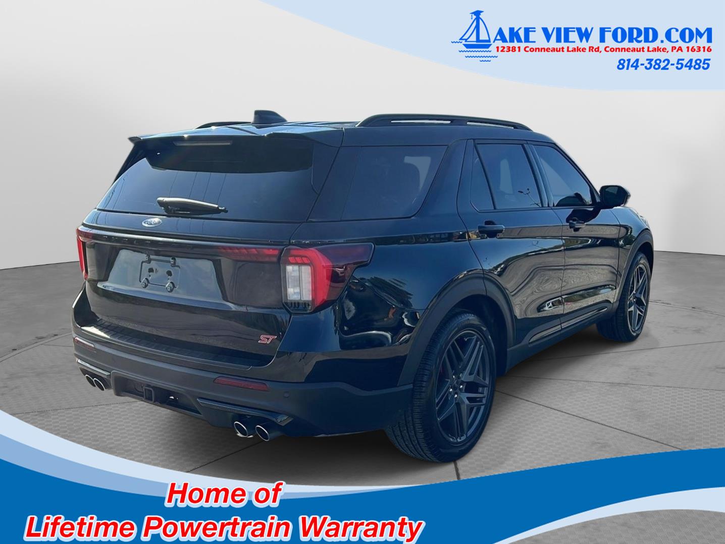 2025 Ford Explorer photo 18 of 60