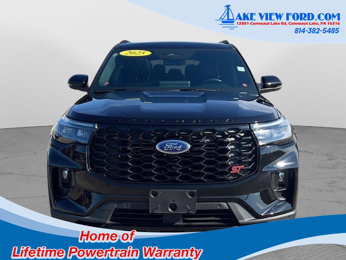 2025 Ford Explorer photo 21 of 60