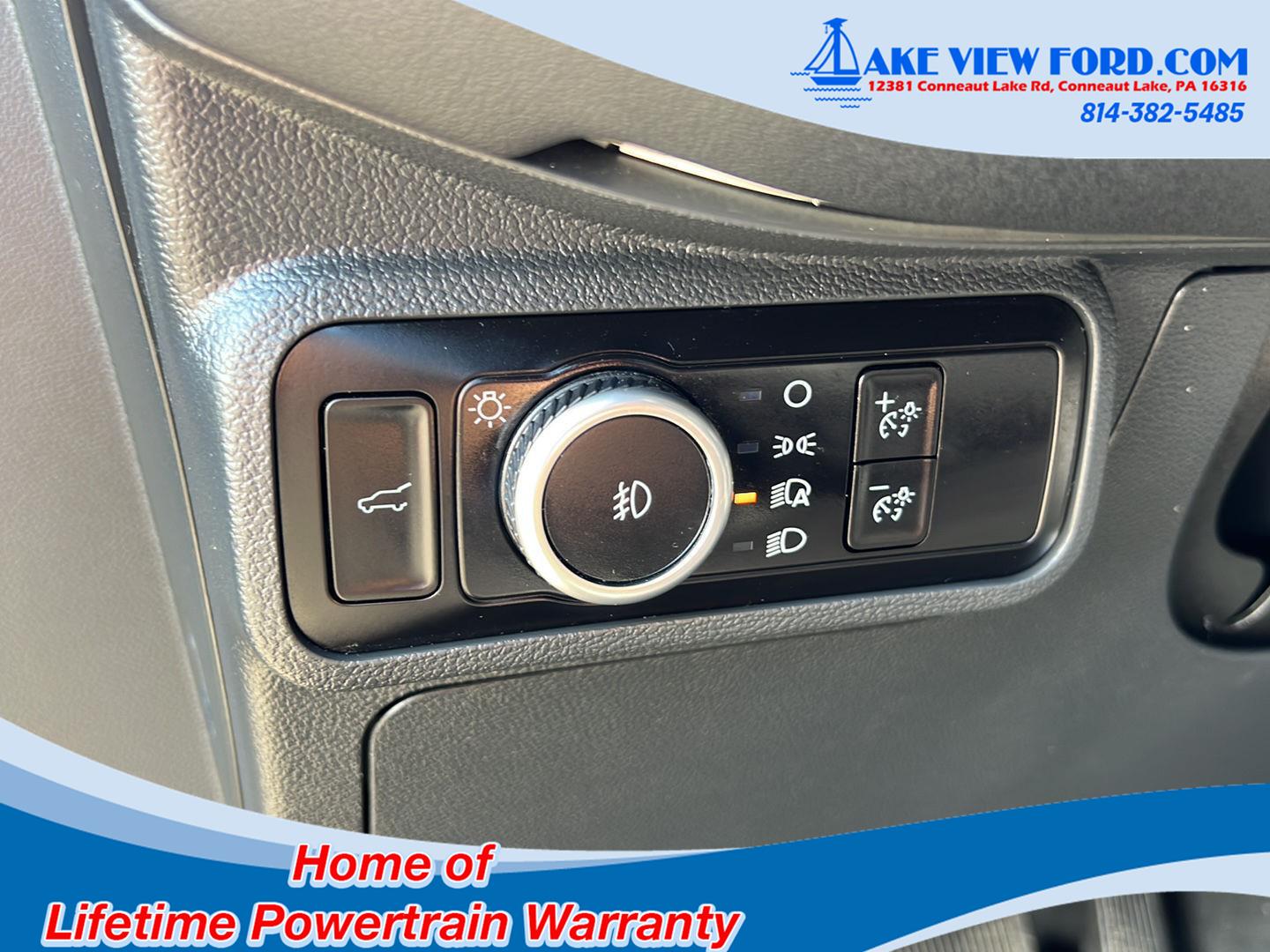 2025 Ford Explorer photo 31 of 60