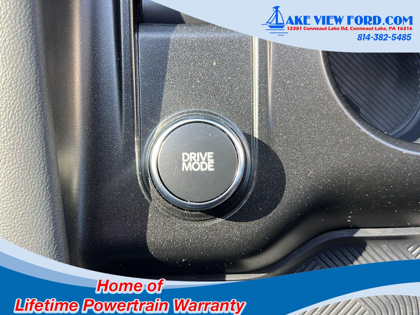 2025 Ford Explorer photo 42 of 60