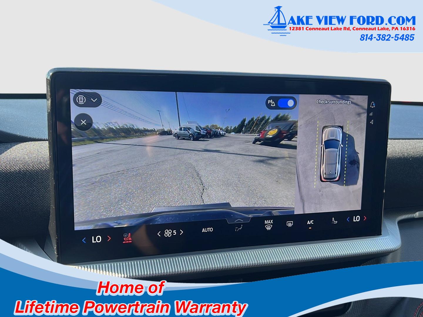 2025 Ford Explorer photo 56 of 60