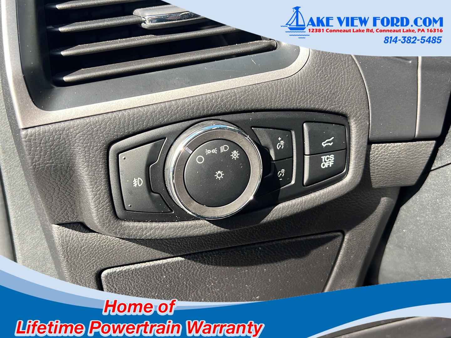 2024 Ford Edge photo 24 of 41