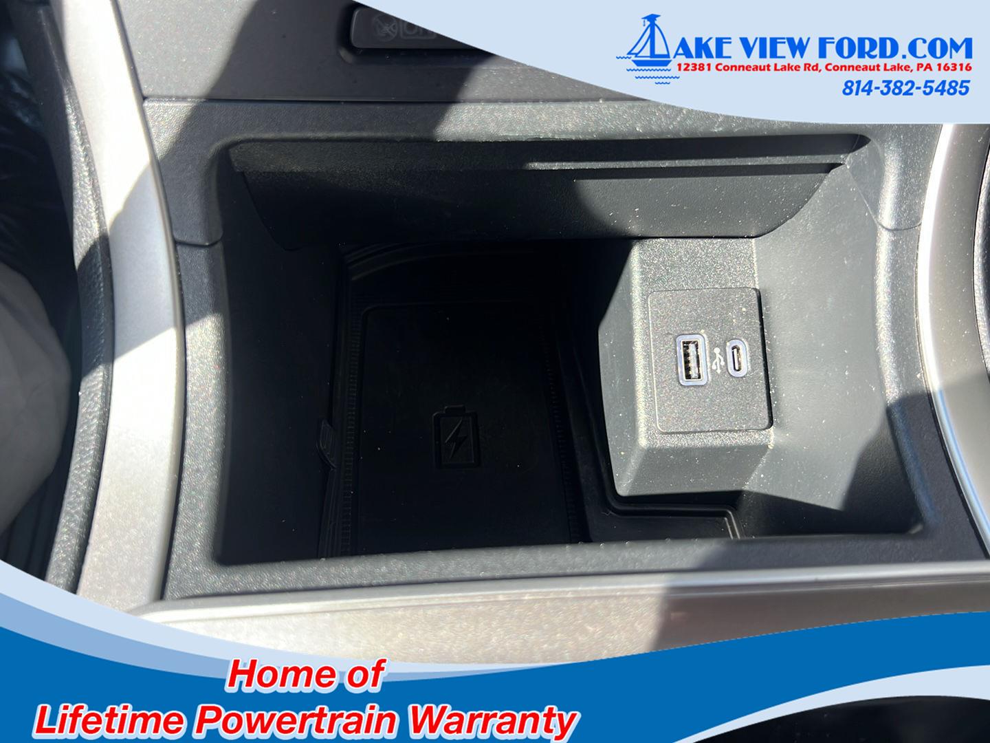 2024 Ford Edge photo 33 of 41