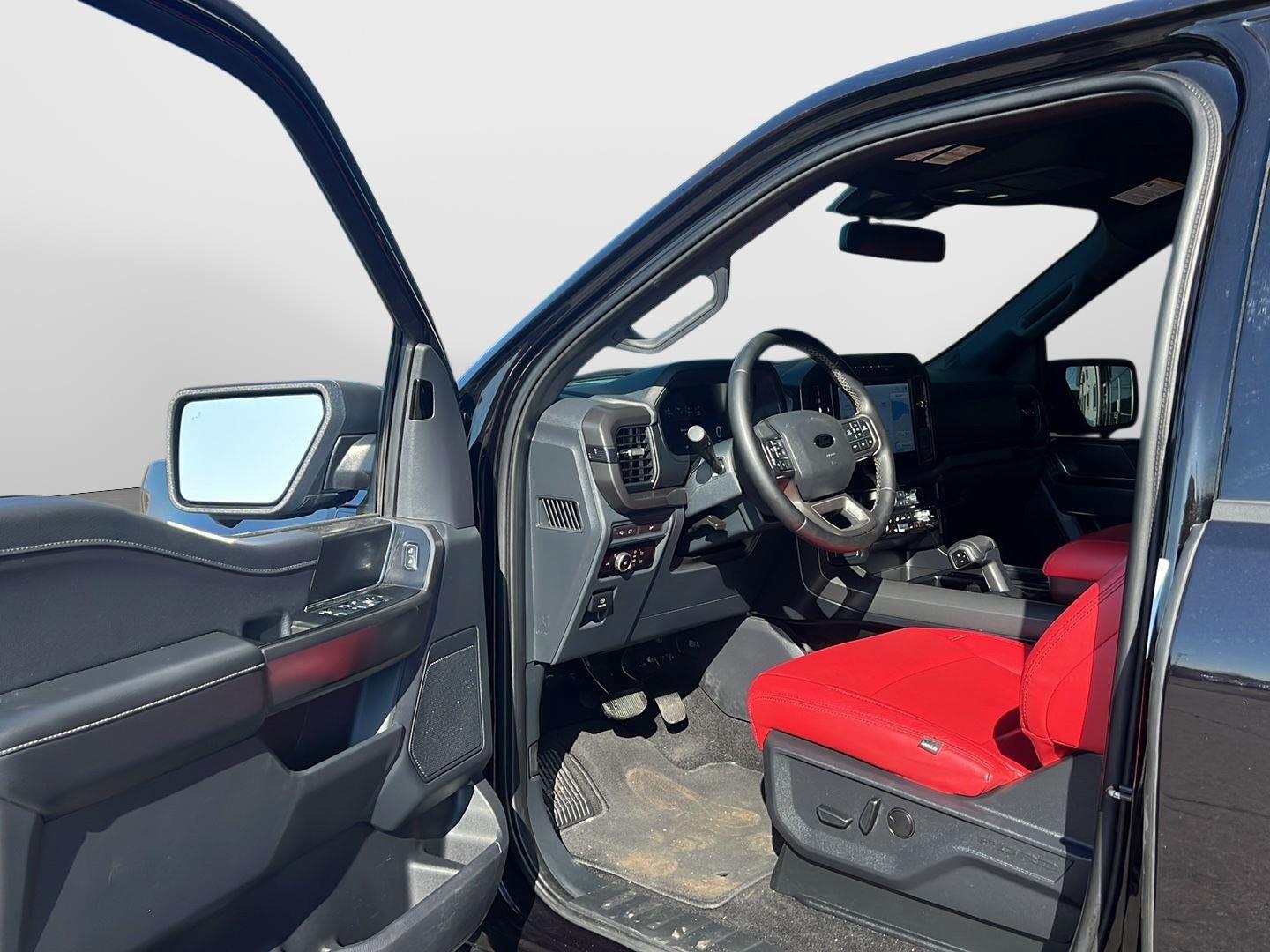 2024 Ford F-150 photo 16 of 49