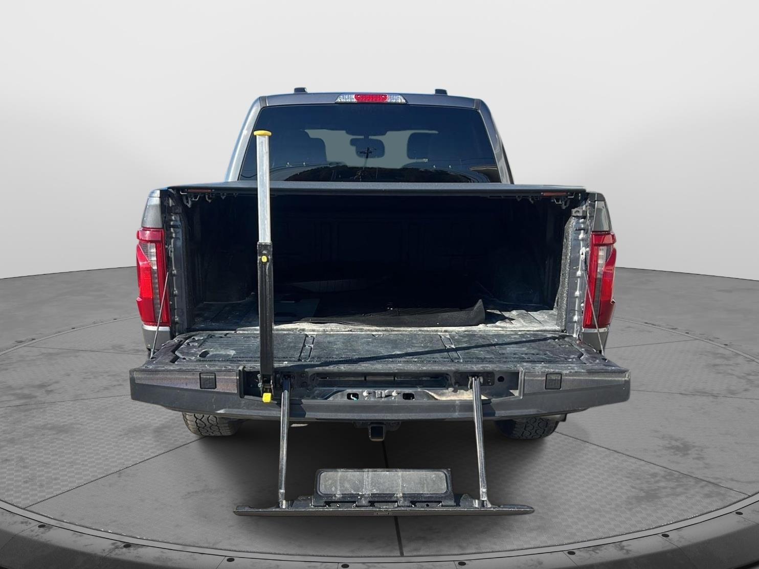 2024 Ford F-150 photo 10 of 44