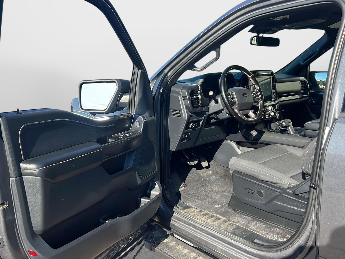 2024 Ford F-150 photo 17 of 44