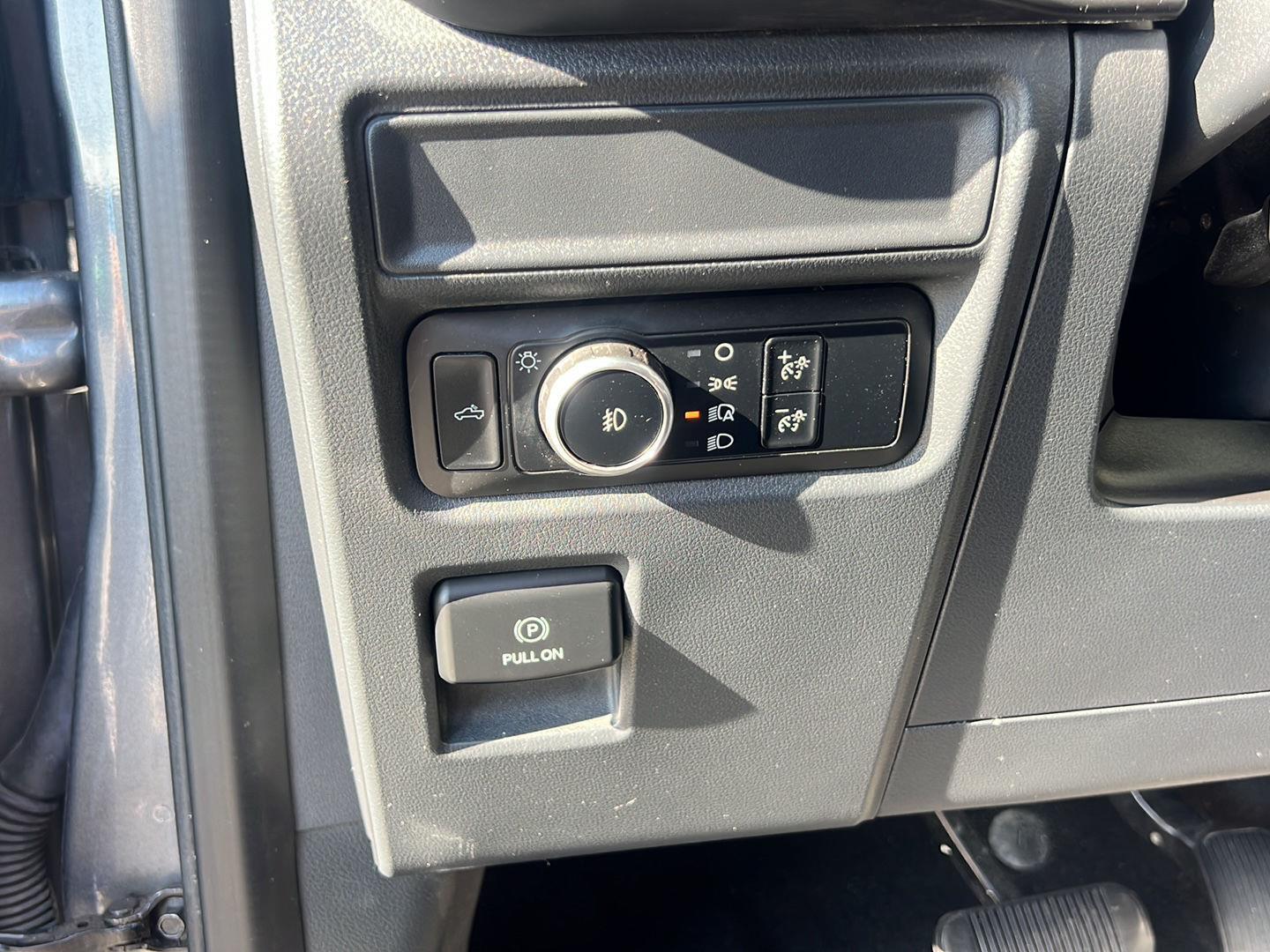 2024 Ford F-150 photo 24 of 44