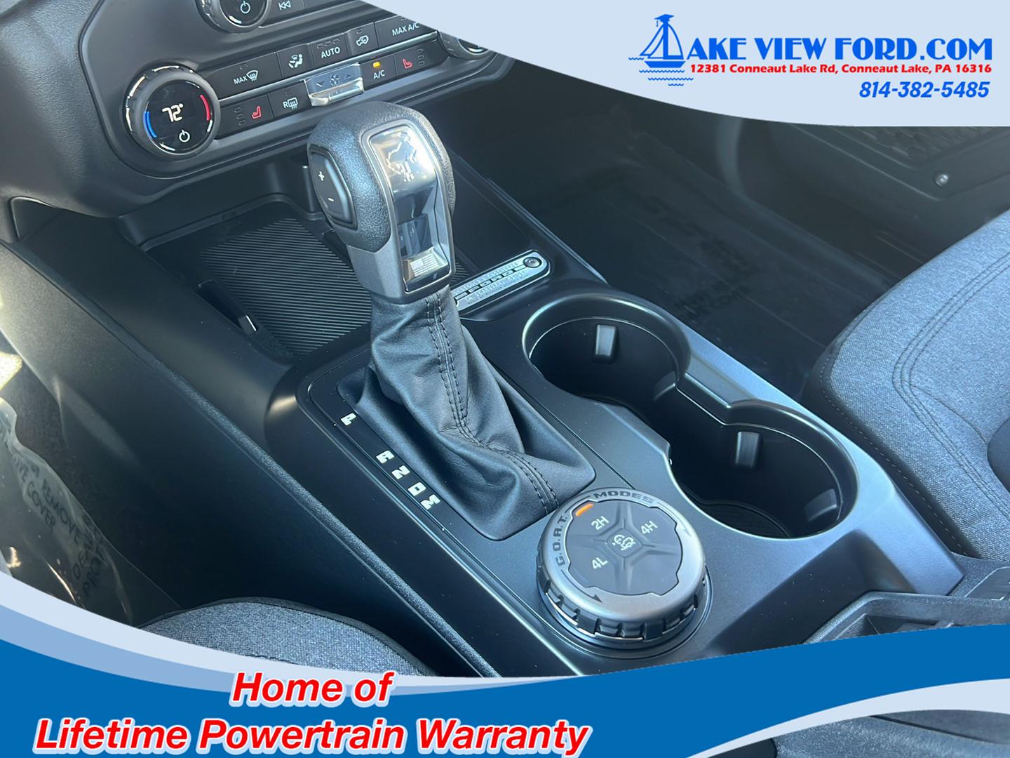 2026 Ford Bronco photo 32 of 44