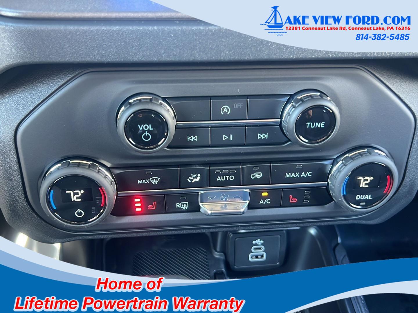 2026 Ford Bronco photo 35 of 44