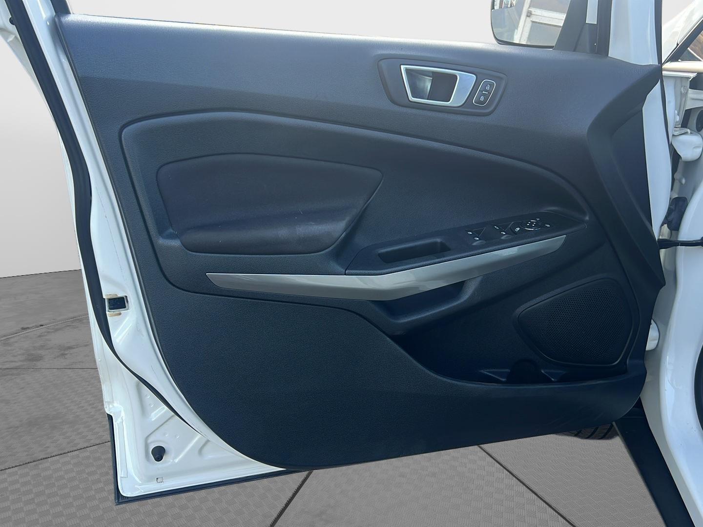 2018 Ford EcoSport photo 17 of 37
