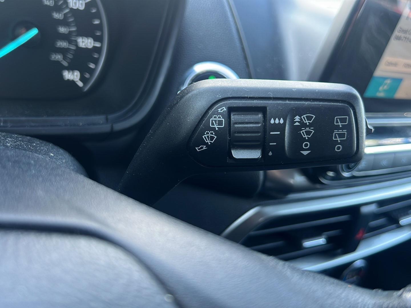 2018 Ford EcoSport photo 25 of 37