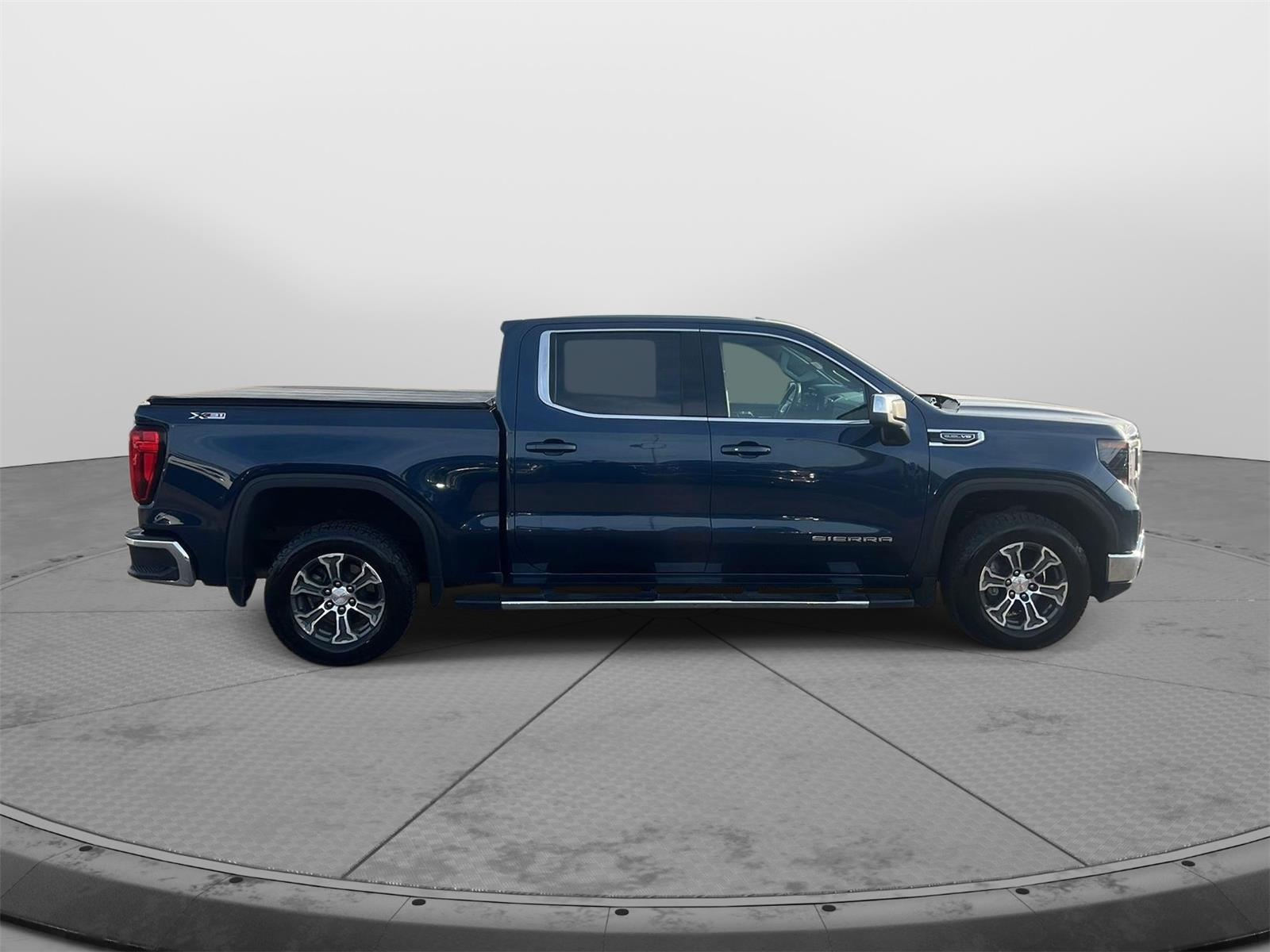 2023 GMC Sierra 1500 photo 10 of 42