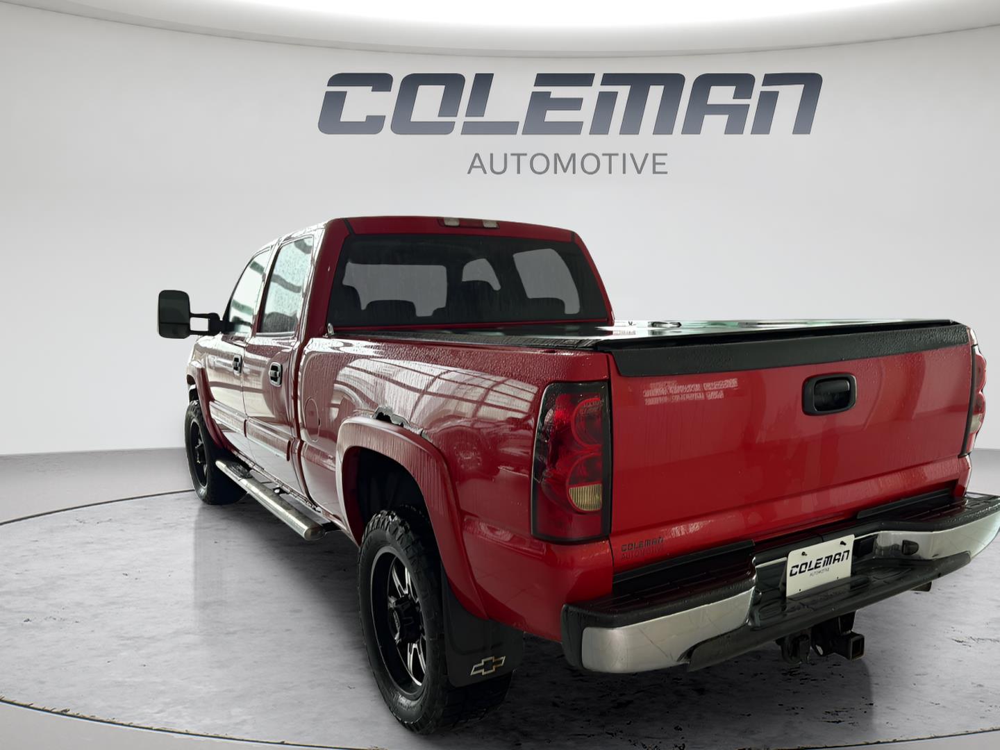 View vehicle photo 2