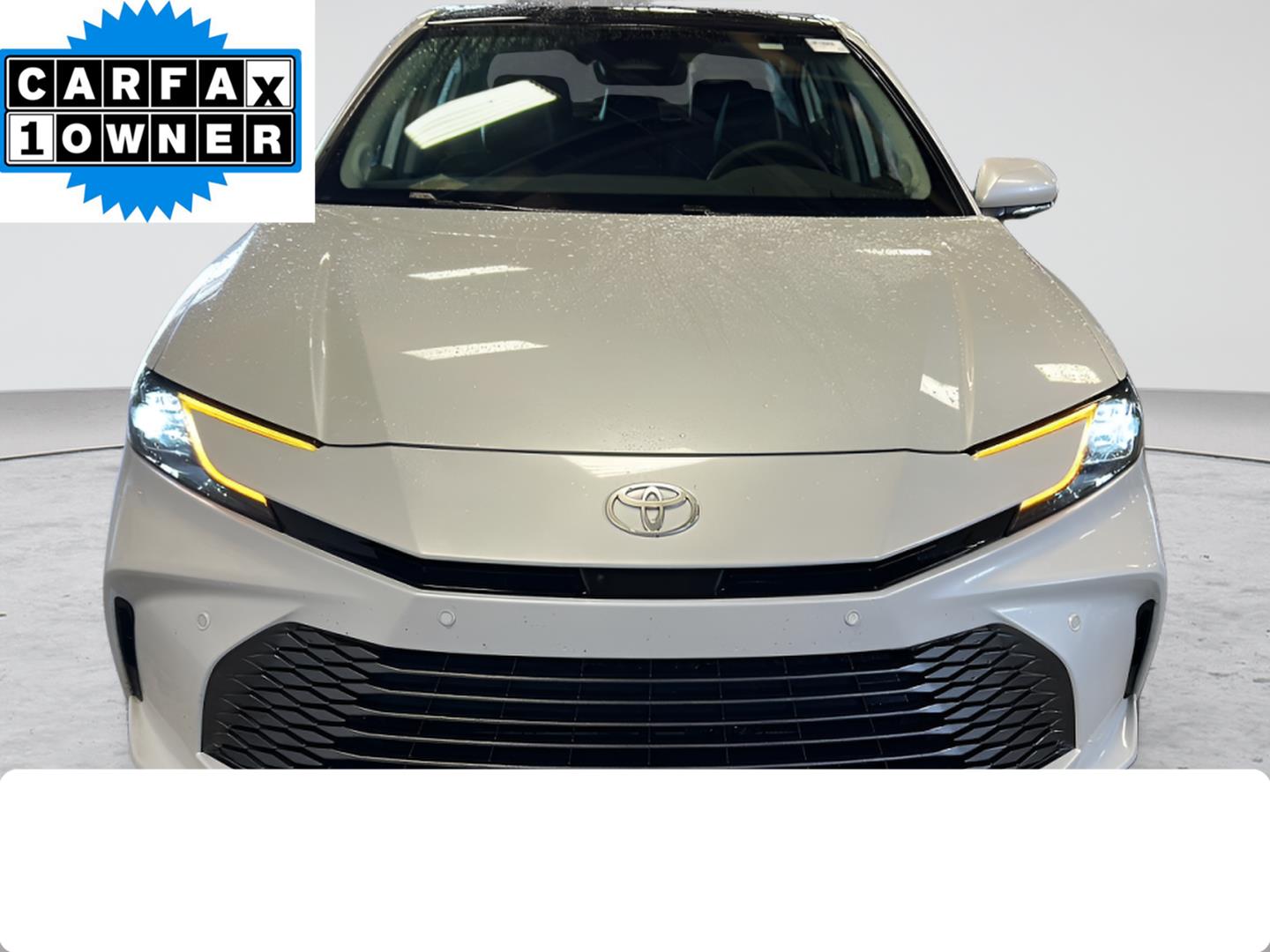 White (Wind Chill Pearl) 2025 Toyota Camry Sedan Front-Wheel Drive Continuously Variable Transmission