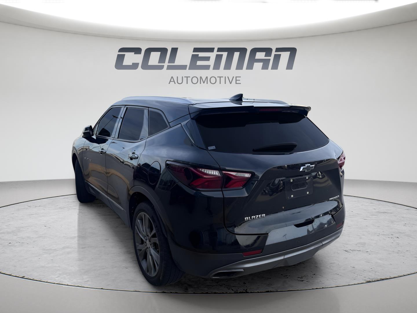 View vehicle photo 3