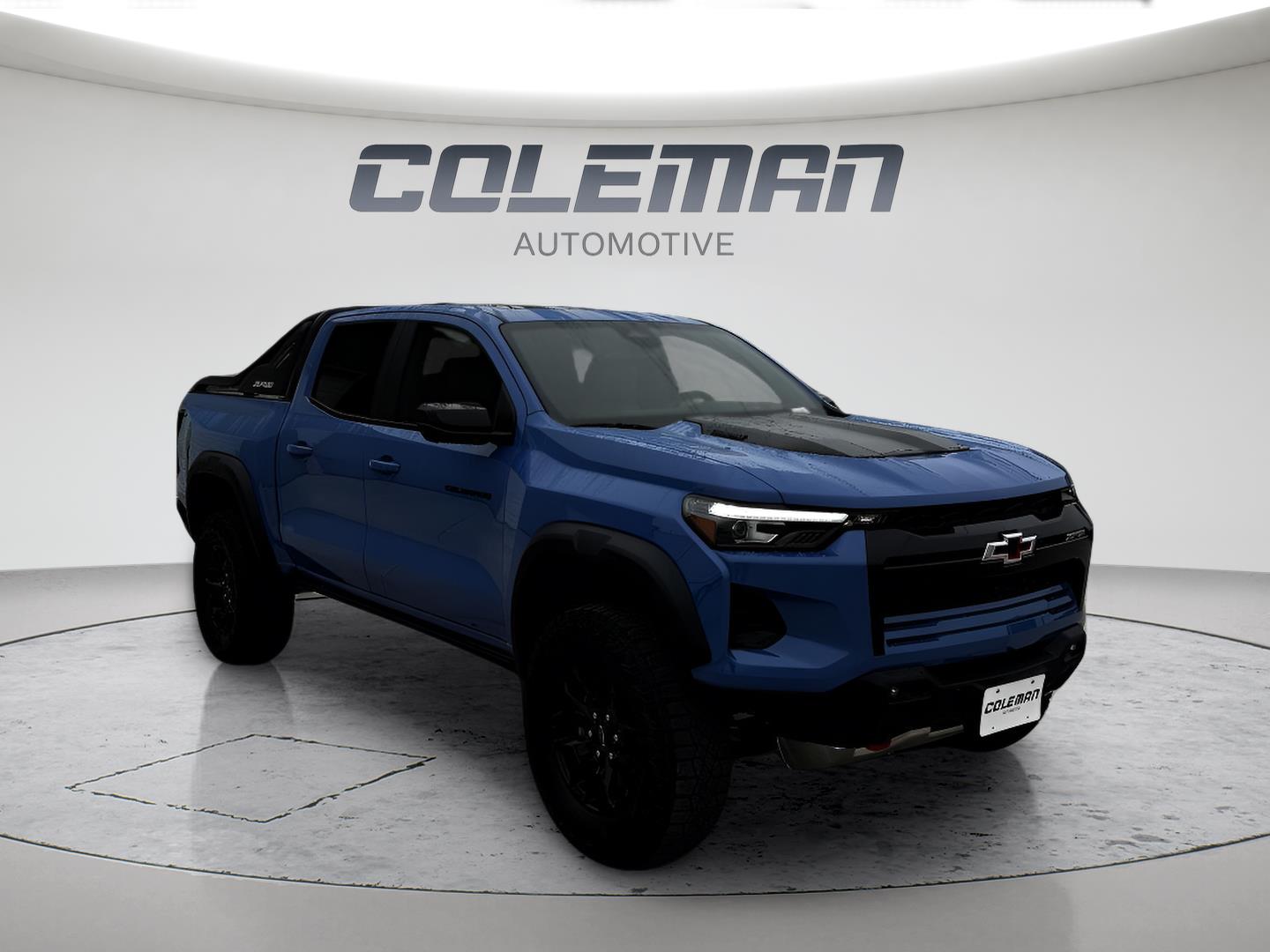 Reef Blue Metallic 2025 Chevrolet Colorado Pickup Truck Four-Wheel Drive 8-Speed Automatic