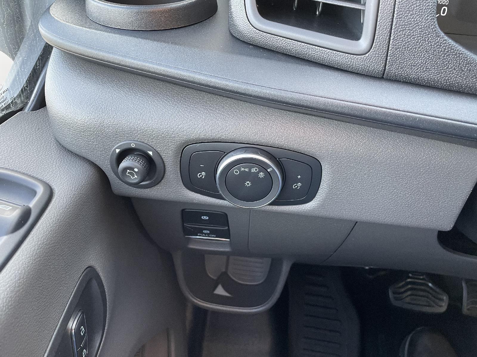 New 2024 Ford Transit Passenger Wagon XL Full-Sized Van for sale in St. Joseph MO