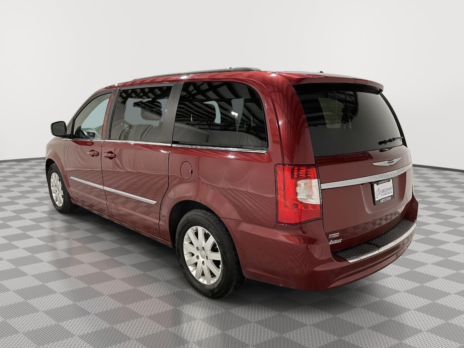 Used 2015 Chrysler Town And Country Touring Minivans for sale in St Joseph MO