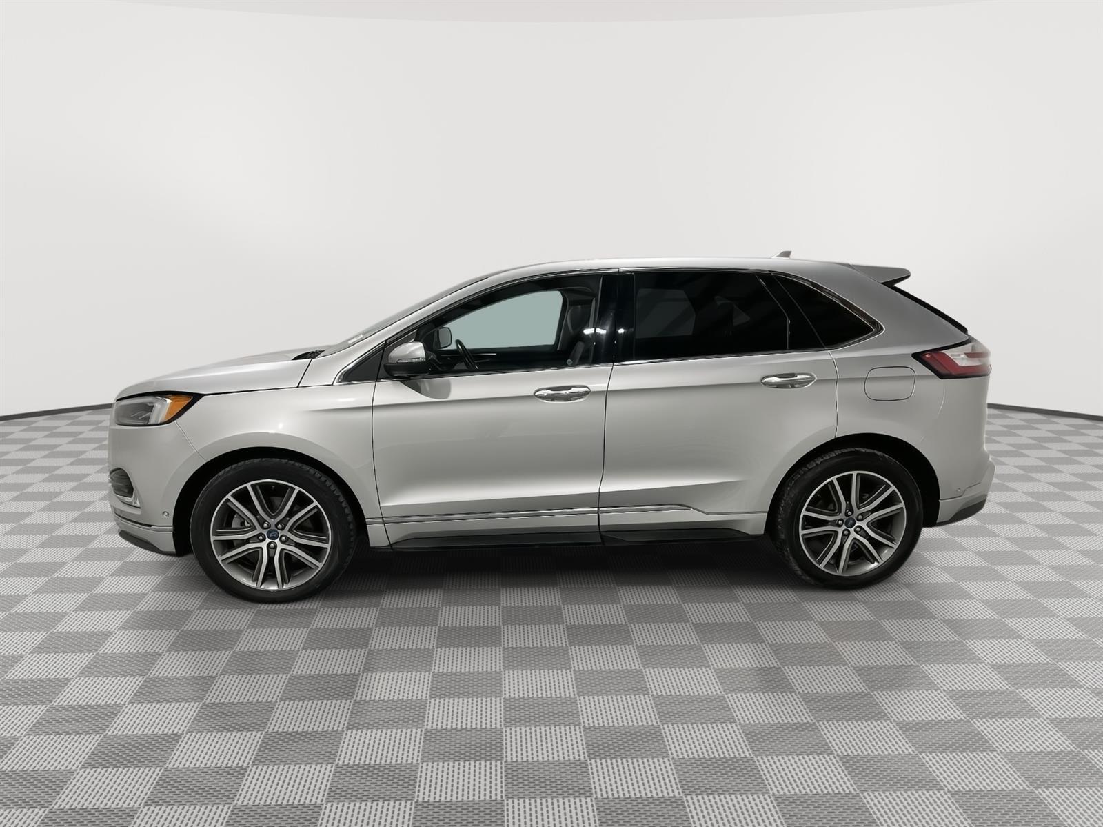 Used 2019 Ford Edge Titanium SUV for sale in St Joseph MO