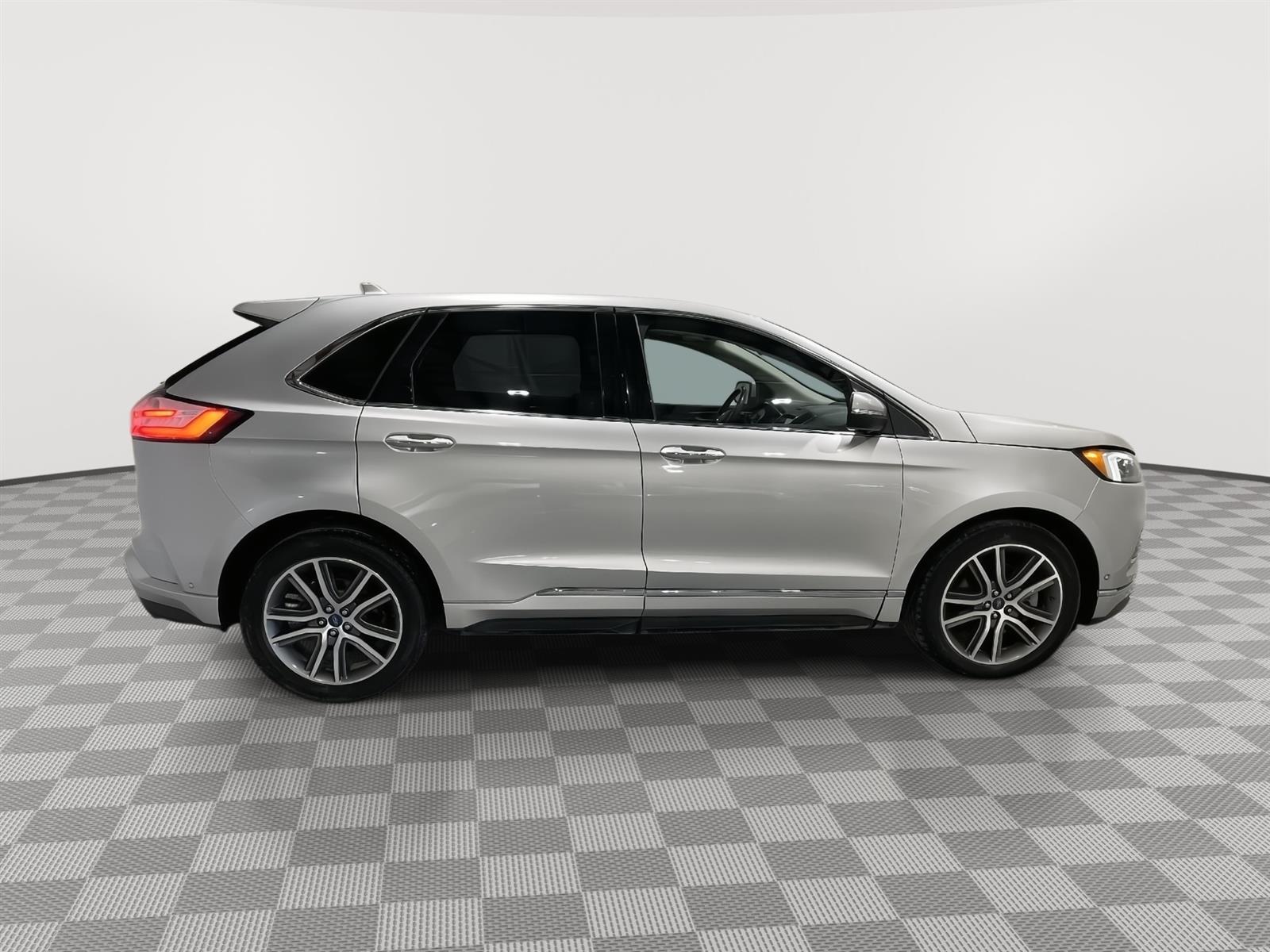 Used 2019 Ford Edge Titanium SUV for sale in St Joseph MO