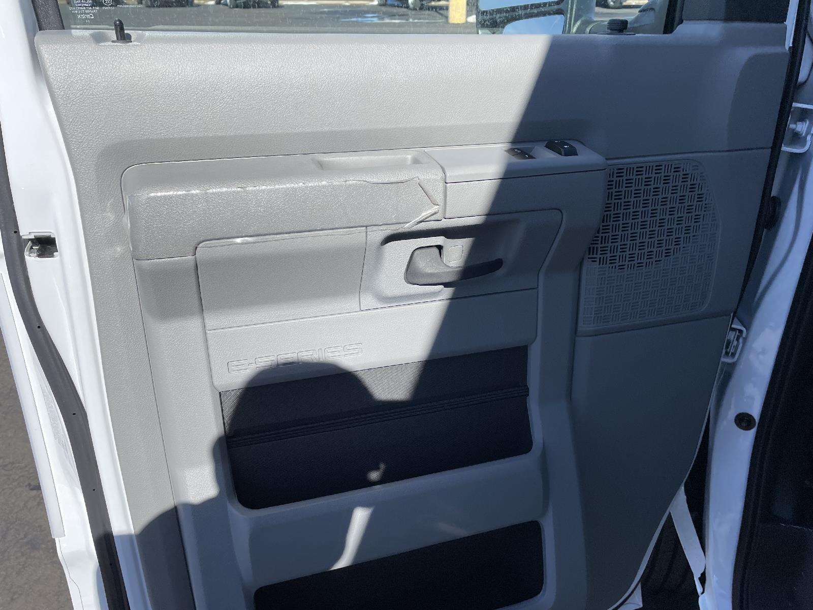 New 2025 Ford E-Series Cutaway for sale in St. Joseph MO