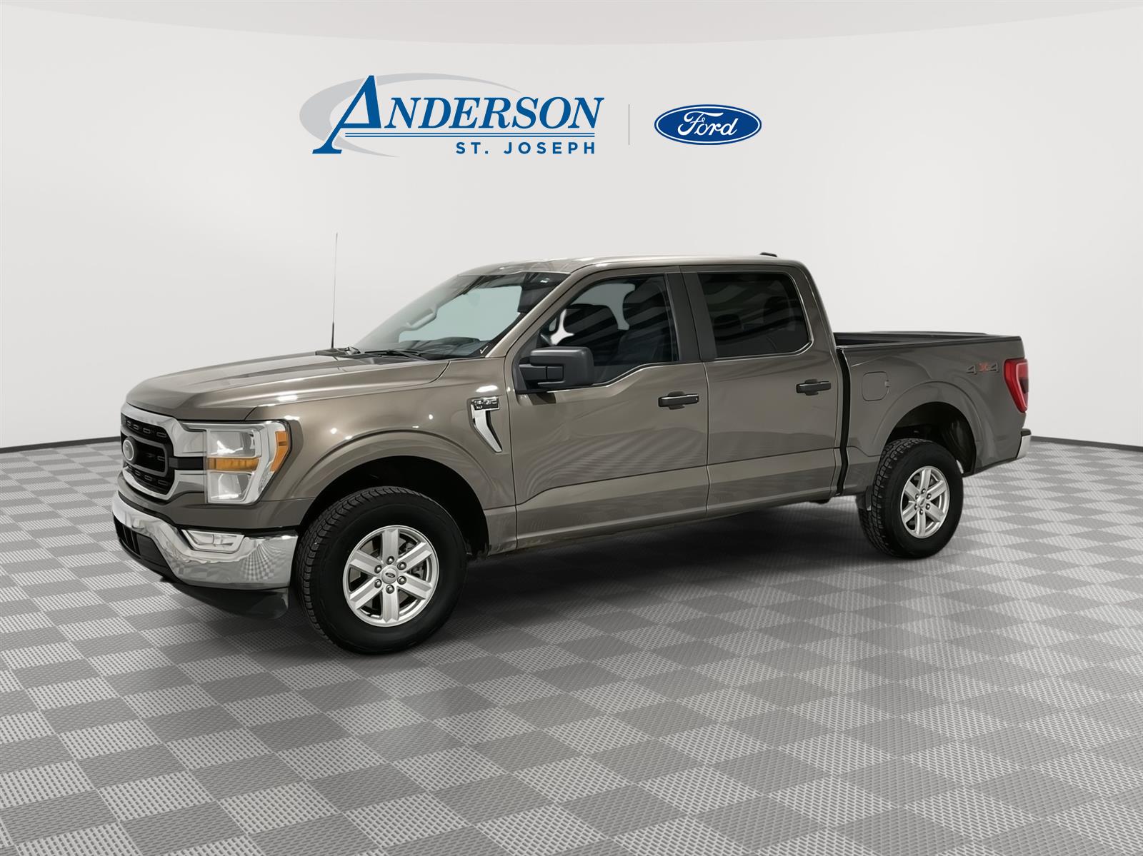 Used 2022 Ford F-150 XLT Crew Cab Truck for sale in St Joseph MO