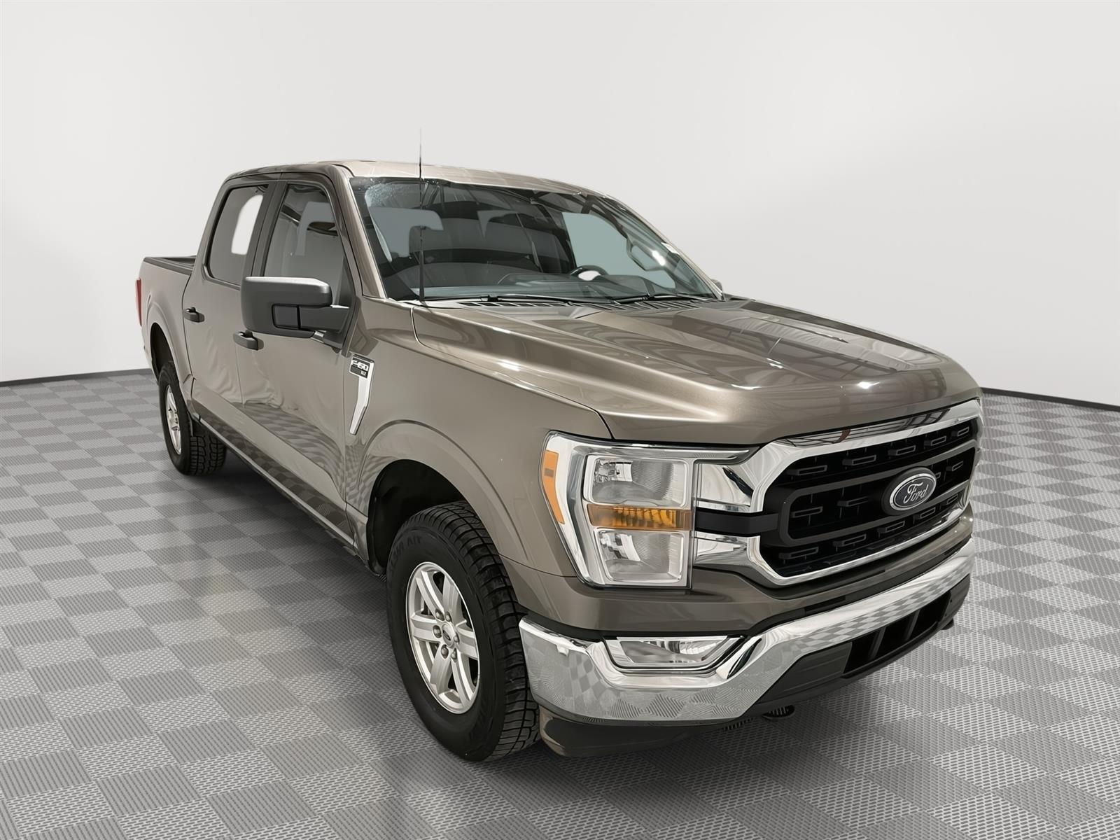 Used 2022 Ford F-150 XLT Crew Cab Truck for sale in St Joseph MO