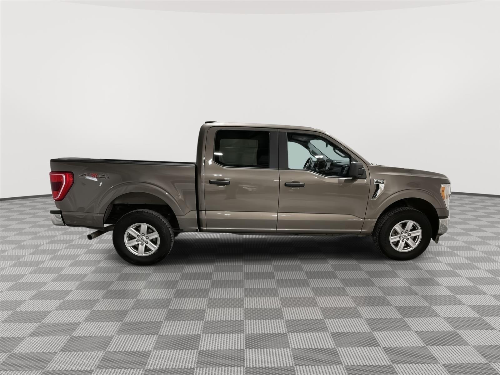 Used 2022 Ford F-150 XLT Crew Cab Truck for sale in St Joseph MO