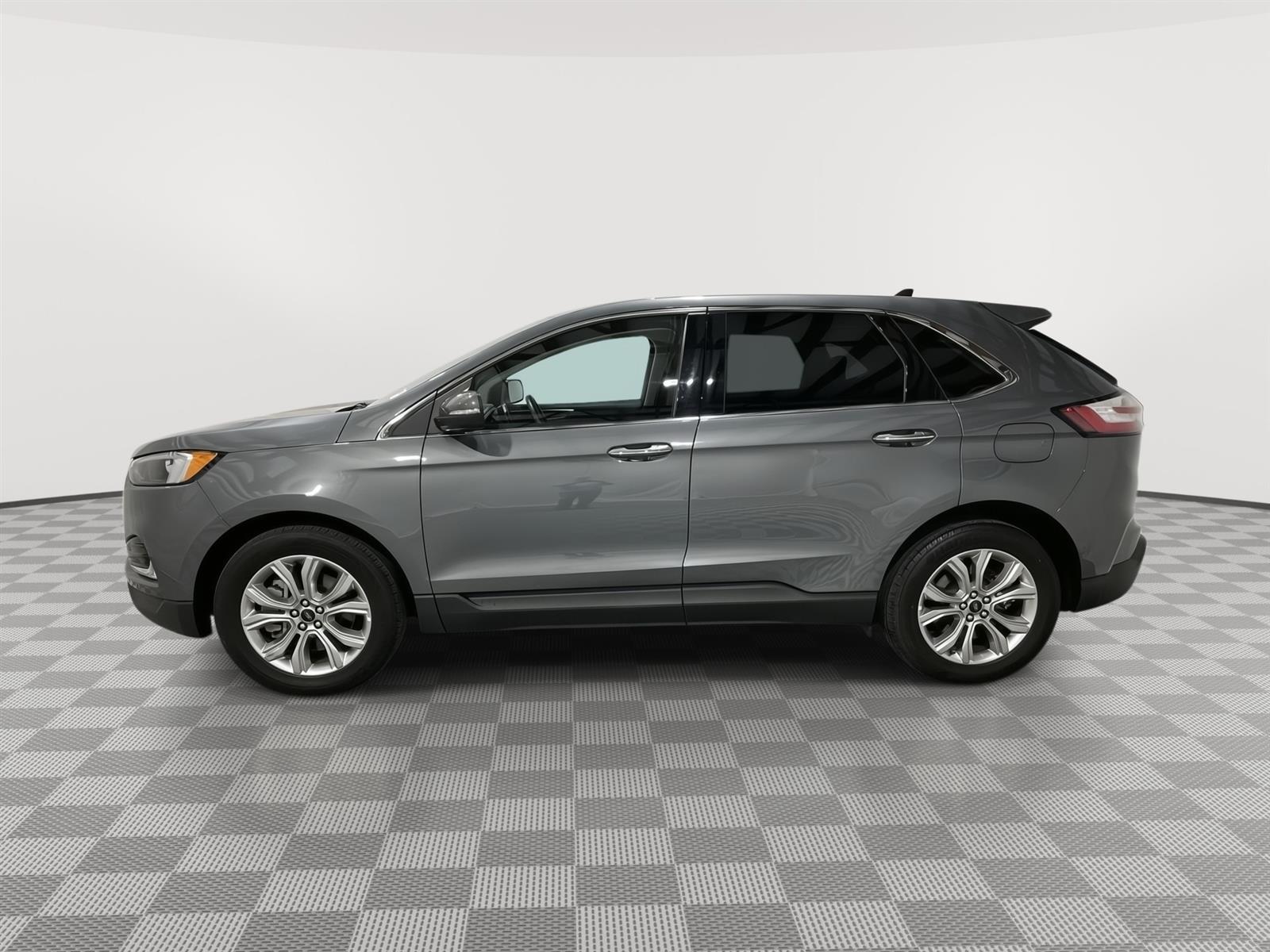 Used 2024 Ford Edge Titanium SUV for sale in St Joseph MO