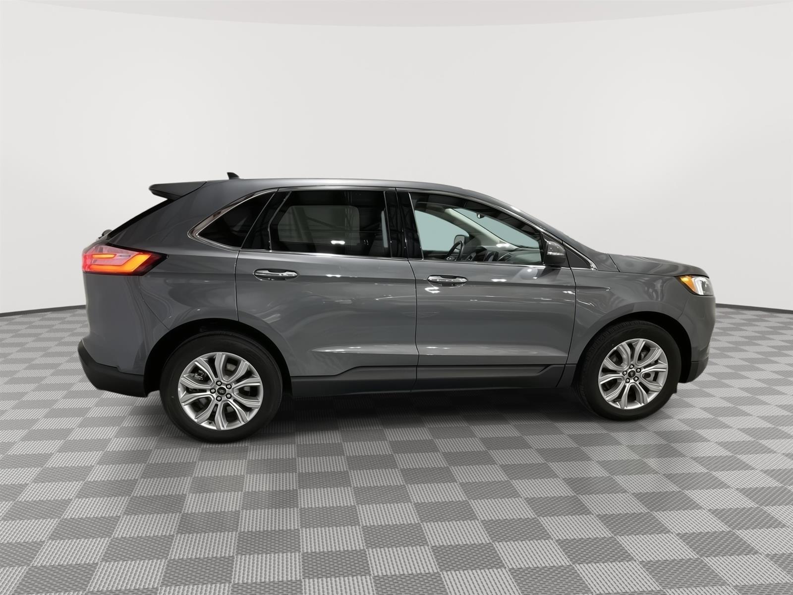 Used 2024 Ford Edge Titanium SUV for sale in St Joseph MO