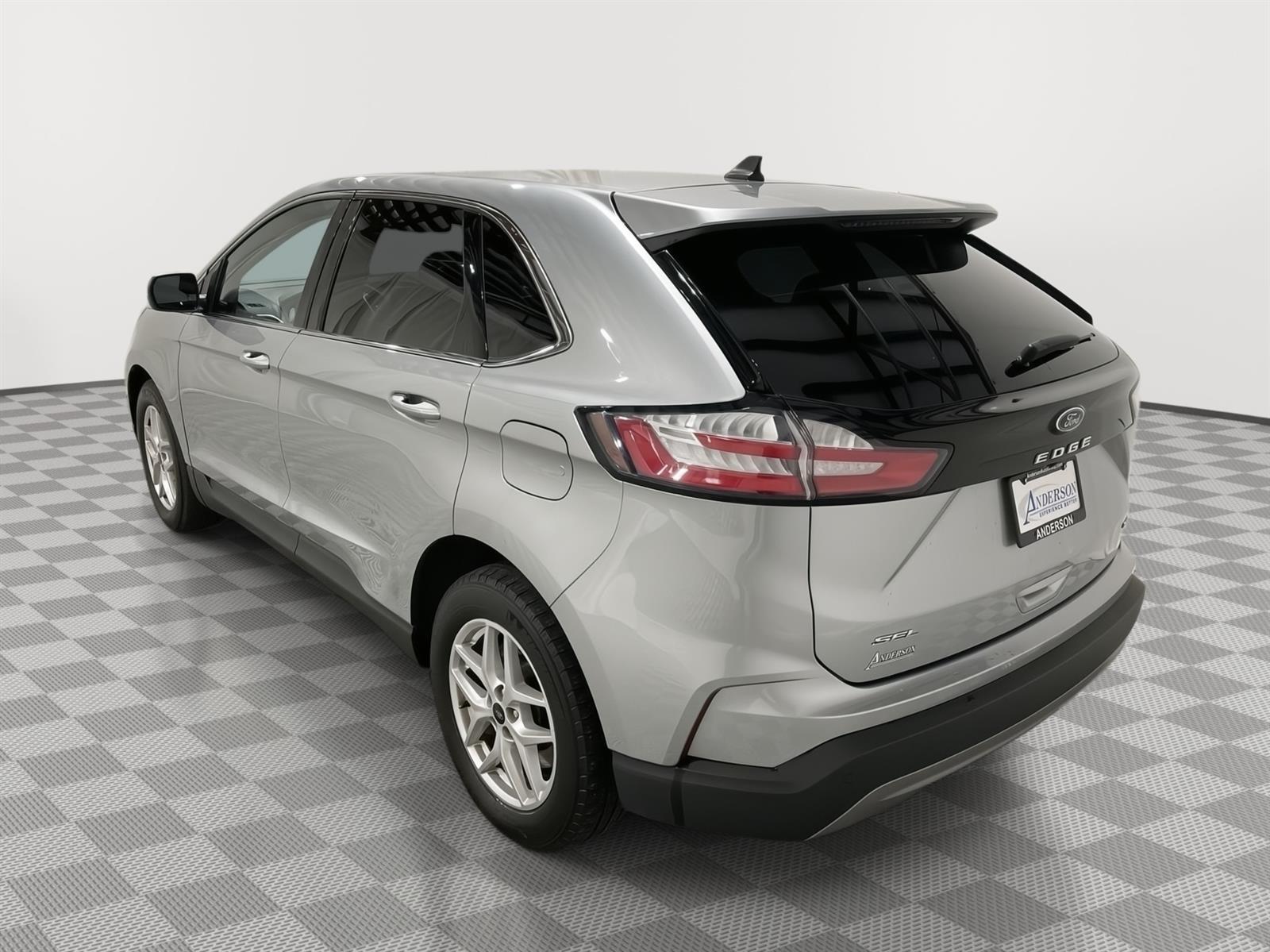 Used 2023 Ford Edge SEL SUV for sale in St Joseph MO