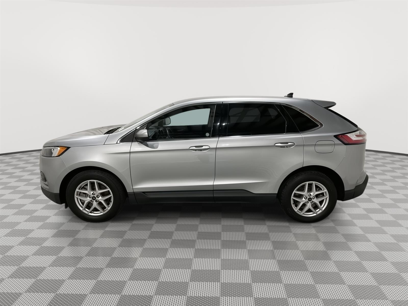 Used 2023 Ford Edge SEL SUV for sale in St Joseph MO