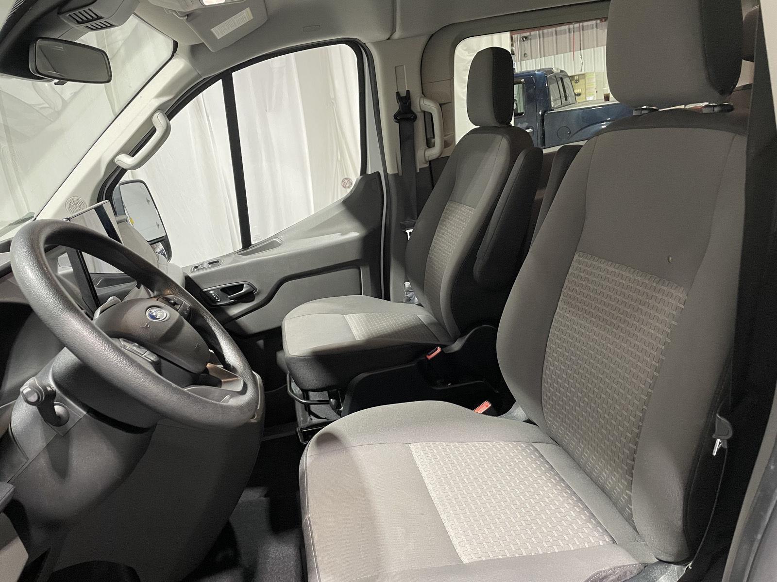 Used 2022 Ford Transit Passenger Wagon XLT Full-Sized Van for sale in St. Joseph MO