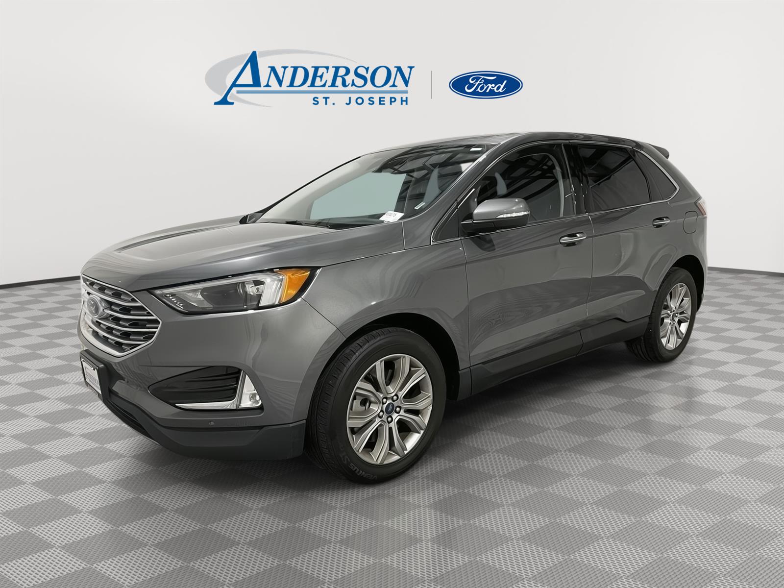 Used 2022 Ford Edge Titanium SUV for sale in St Joseph MO