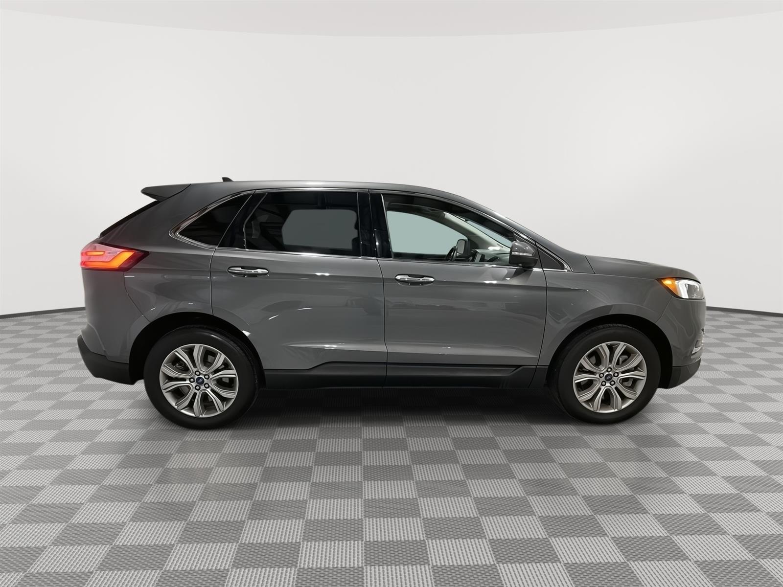Used 2022 Ford Edge Titanium SUV for sale in St Joseph MO