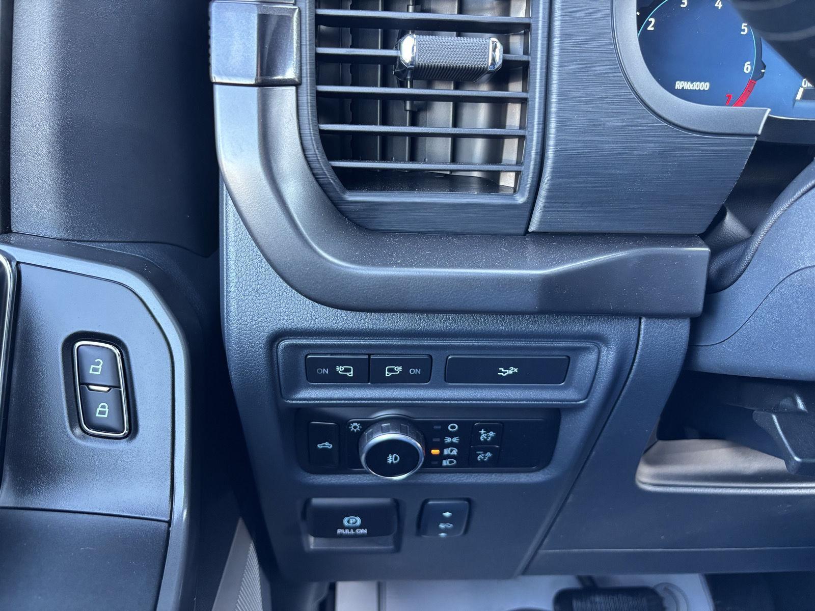 New 2024 Ford F-150 XLT Crew Cab Truck for sale in St. Joseph MO