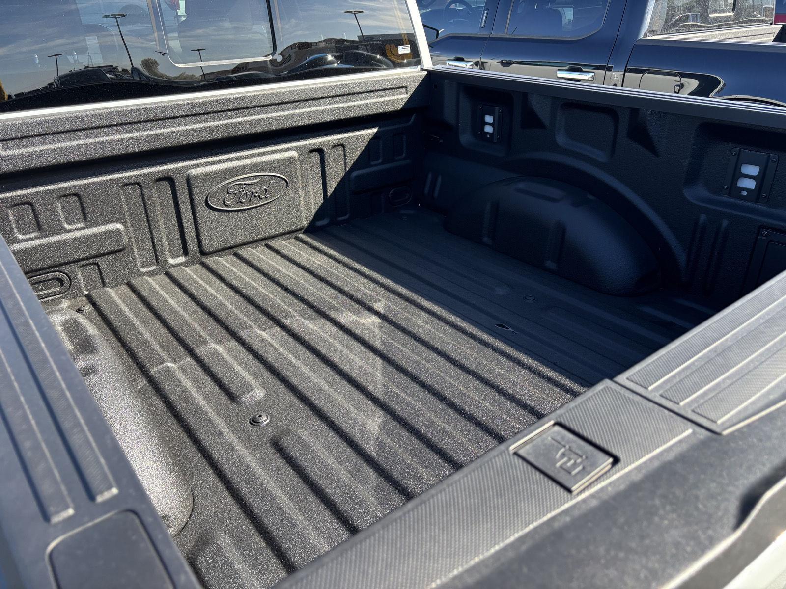 New 2024 Ford F-150 XLT Crew Cab Truck for sale in St. Joseph MO