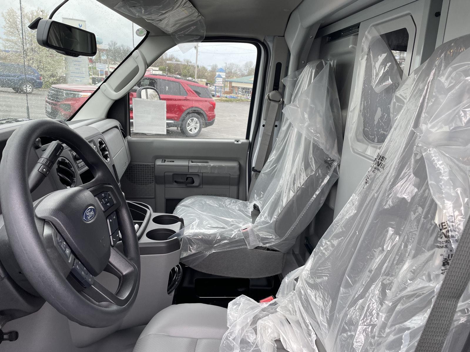 New 2025 Ford E-Series Cutaway for sale in St. Joseph MO