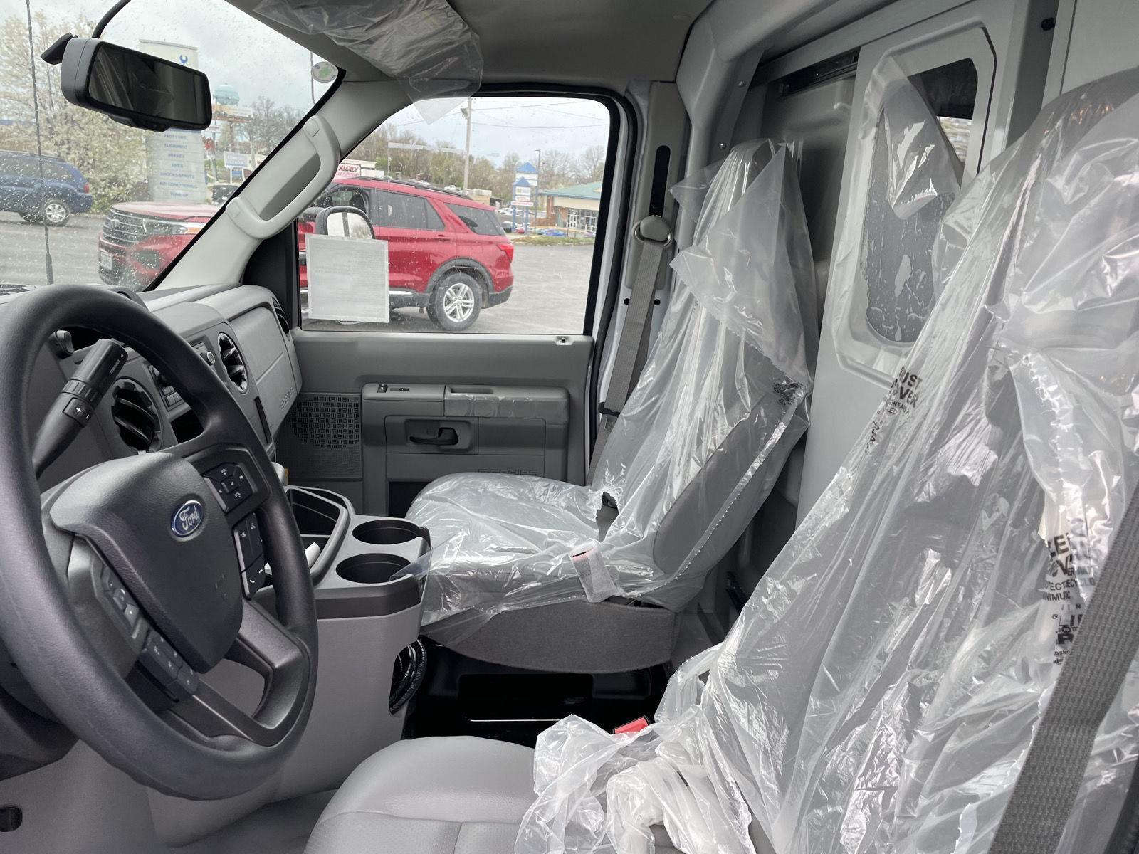 New 2025 Ford E-Series Cutaway for sale in St. Joseph MO