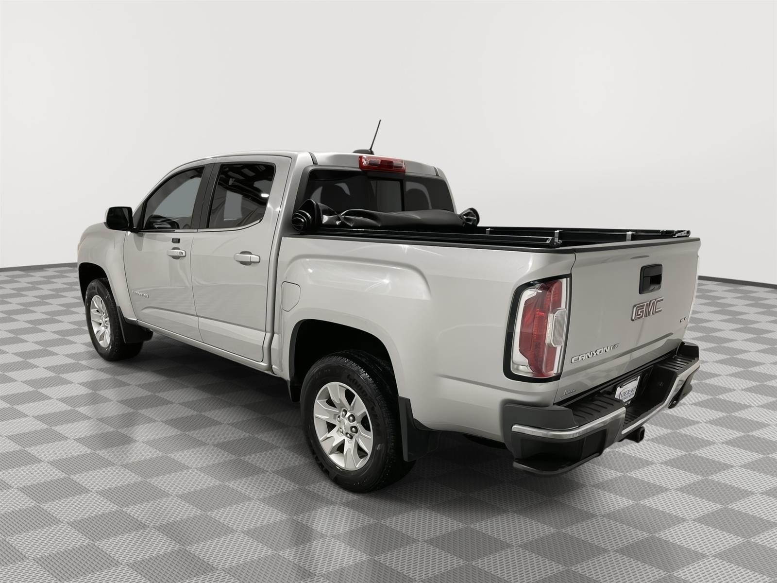 Used 2018 GMC Canyon 2WD SLE Crew Cab Truck for sale in St. Joseph MO