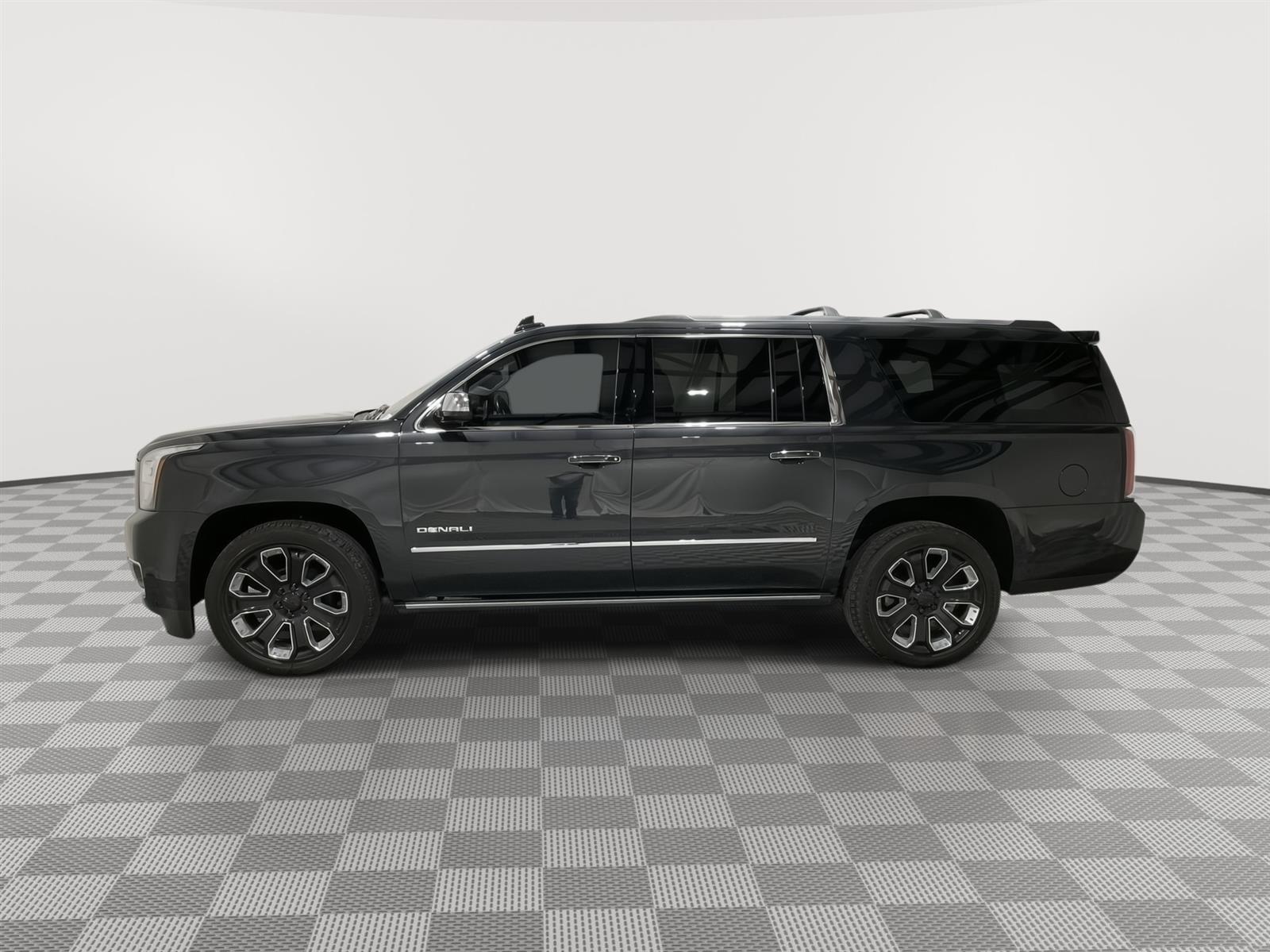 Used 2020 GMC Yukon XL Denali SUV for sale in St Joseph MO