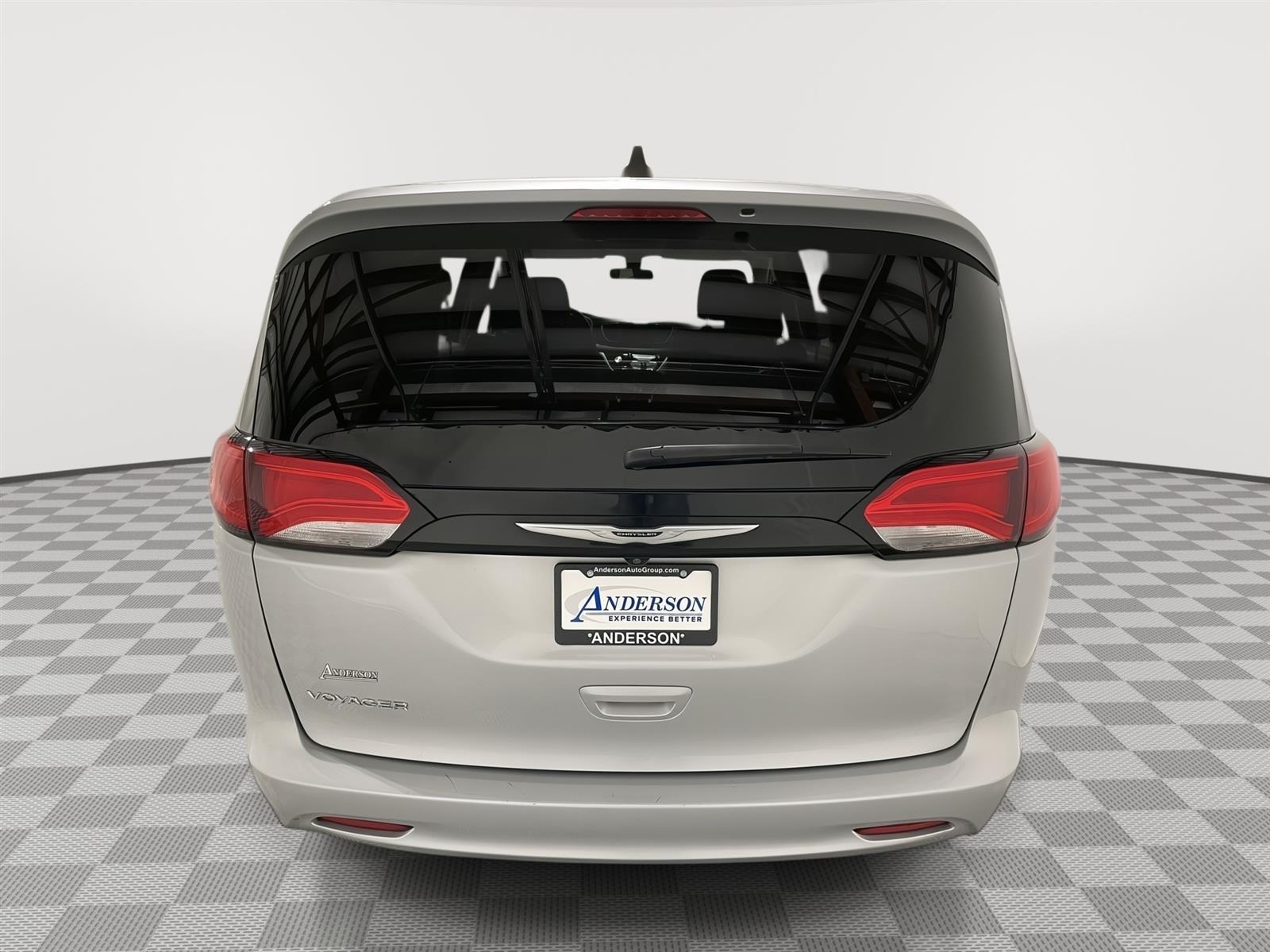 Used 2022 Chrysler Voyager LX Minivans for sale in St Joseph MO